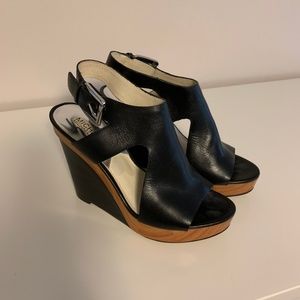 Micheal Kors Leather Platform Wedge Sandals Size 8